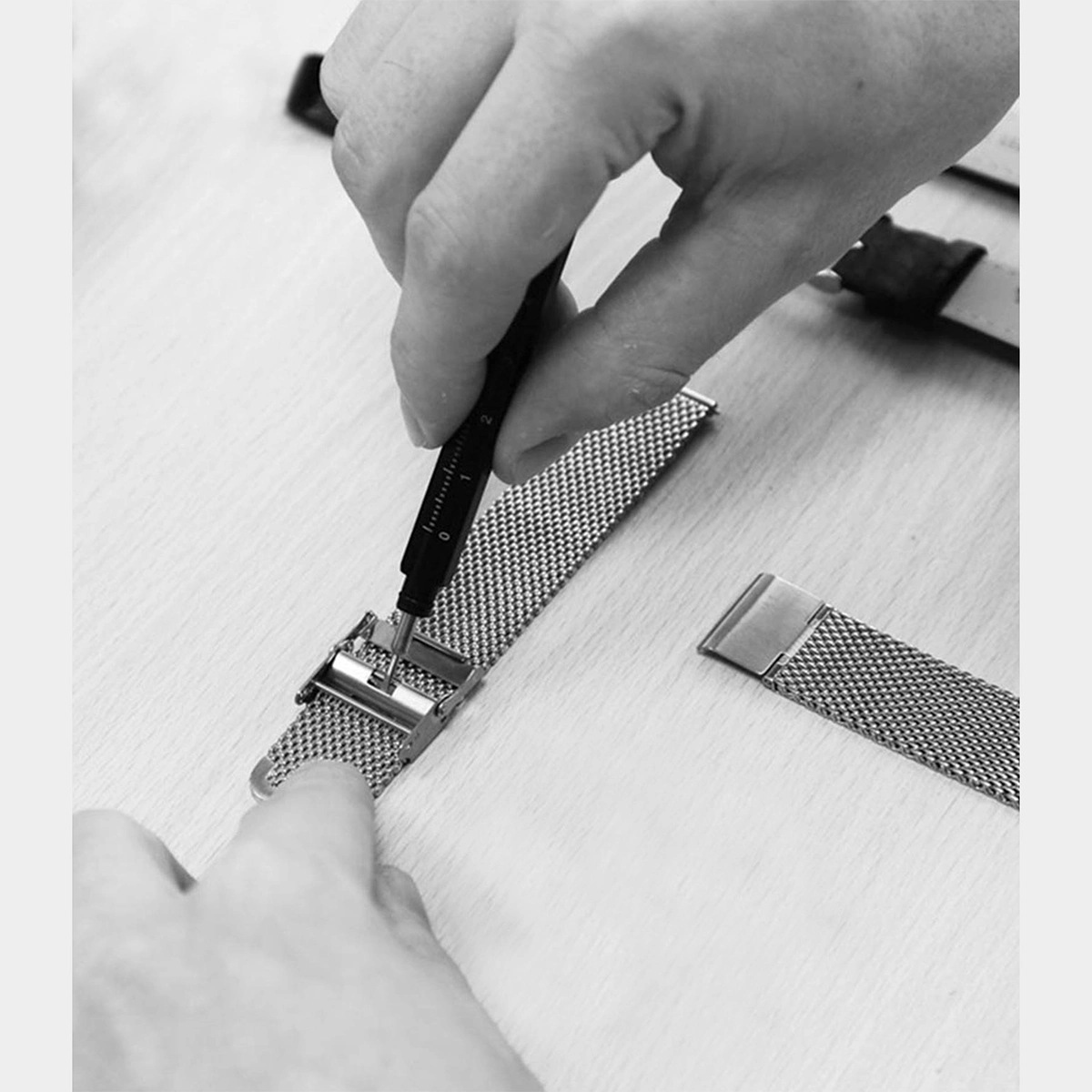 16mm Mesh Fine Ø 0.4mm - Milanese Mesh Watch Strap - Universal - Black