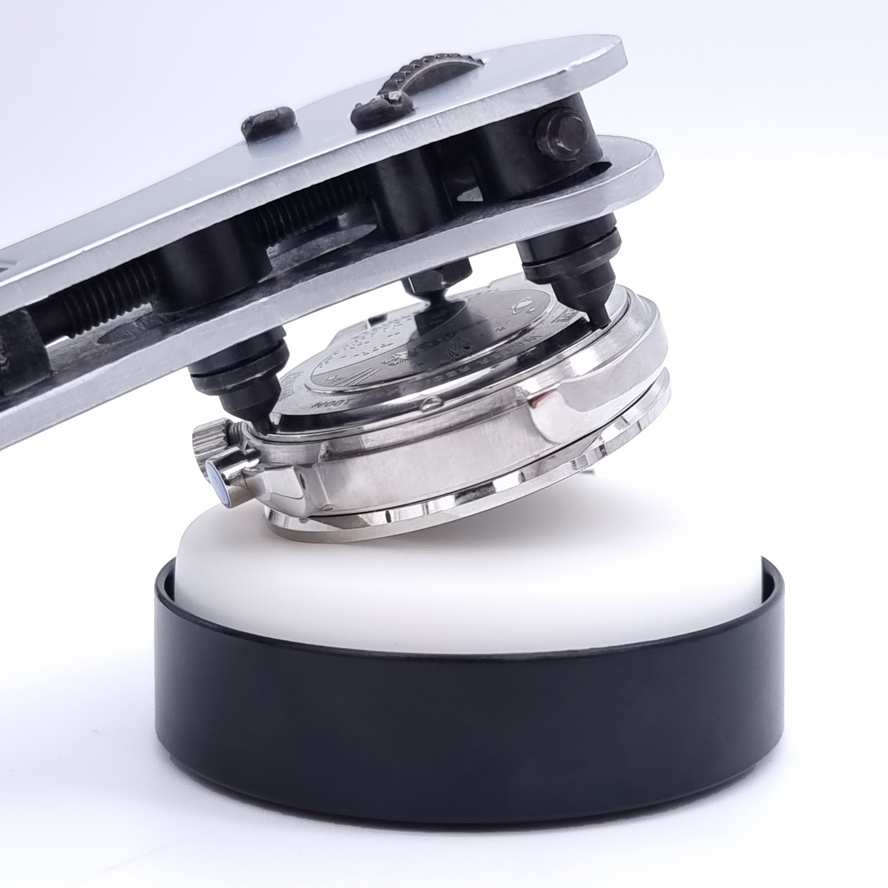 Jaxa Universal Jaw Wrench for Opening Screw Watch Cases up to Ø 39 mm Satin