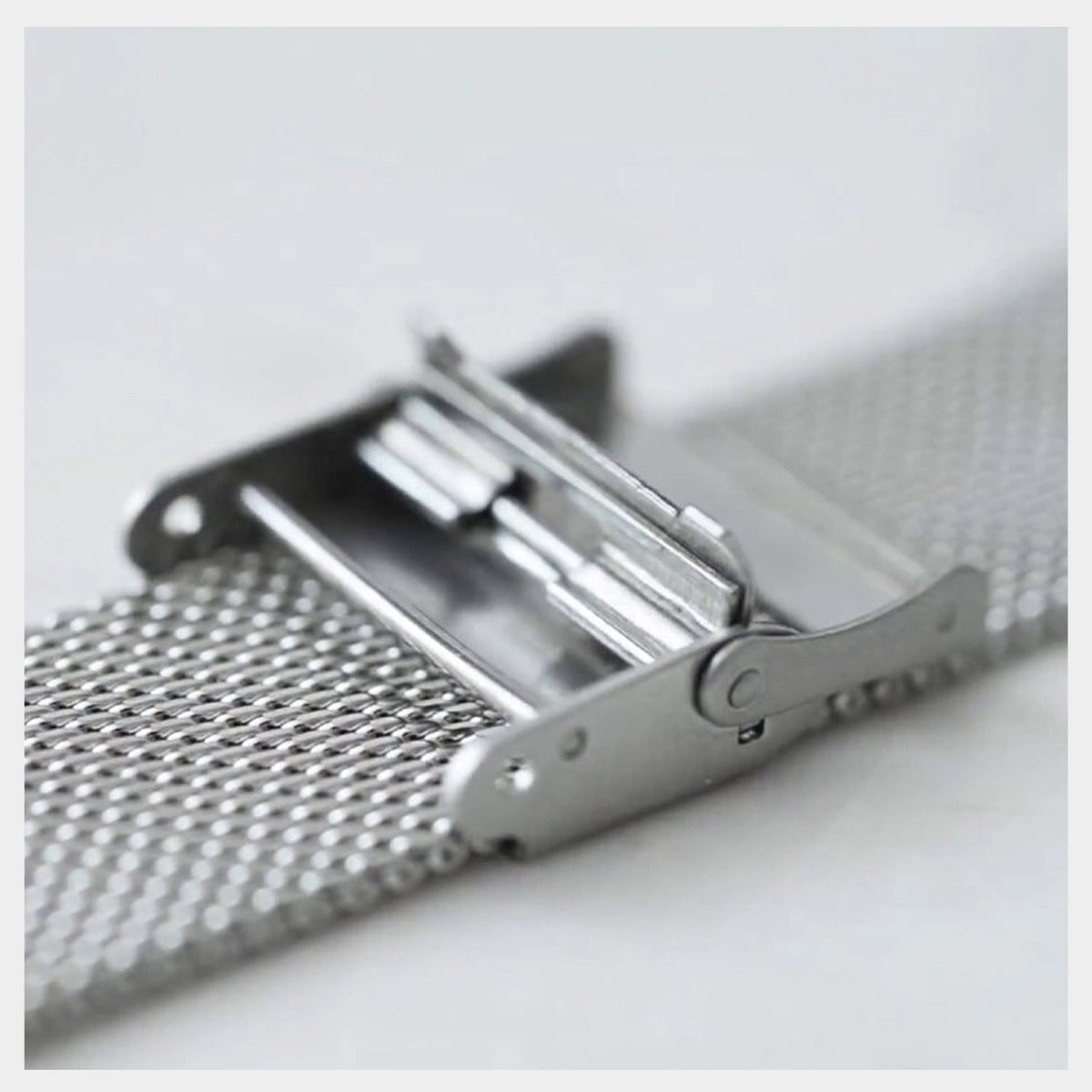 18mm 316L Stainless Steel Watch Strap – Premium Milanese Mesh Ø0.6mm – Quick Release – Universal – Silver