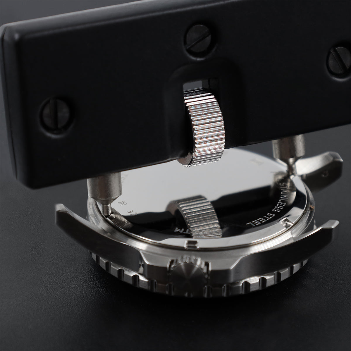 Premium Watch Case Opener up to Ø 50 mm - Round Jaws